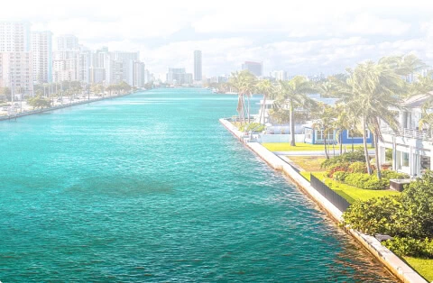 Turquoise canal near Boca Raton vein treatment center for varicose veins.